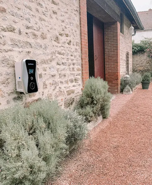 Borne de recharge pour domicile