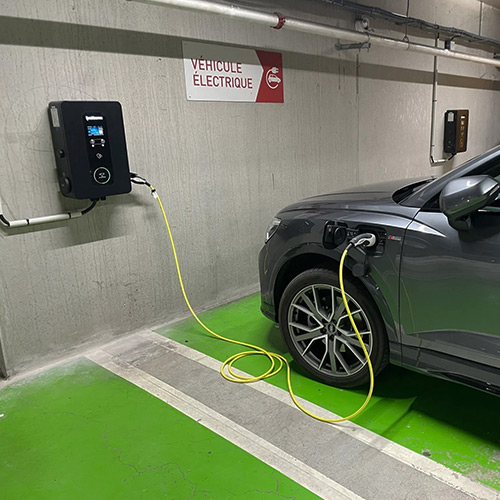 realisation_parking_sous_terrain Borne de recharge électrique dans un parking sous terrain